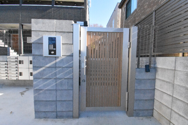 ��ʌ��������܎s��΋�z�K�P���ڂ̃A�p�[�g�̃G���g�����X