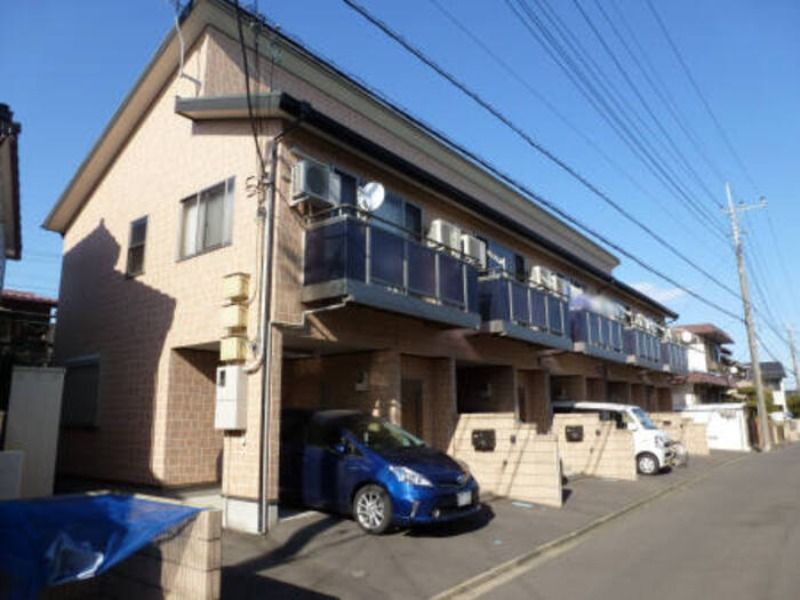 ��ʌ���z�s���P�֖k�Q���ڂ̃e���X�n�E�X�̌����O��