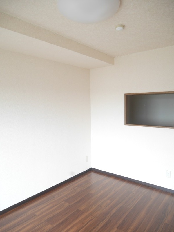 ��ʌ��������܎s�����擌��{�S���ڂ̃}���V�����̋��ԁE���r���O