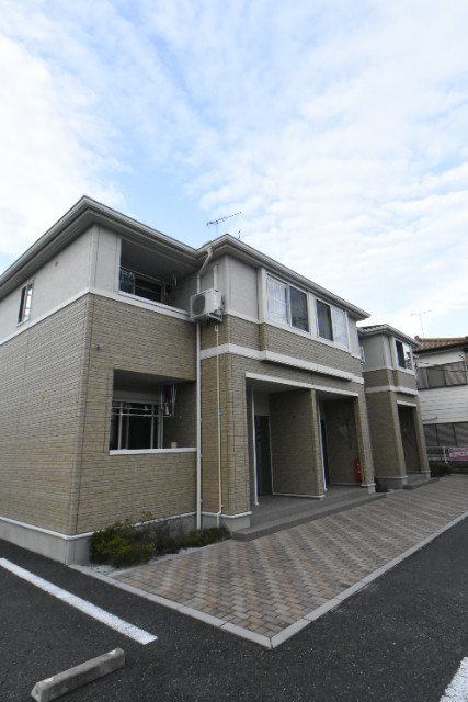 ��ʌ��@�c�s������10-3�̃A�p�[�g�̌����O��