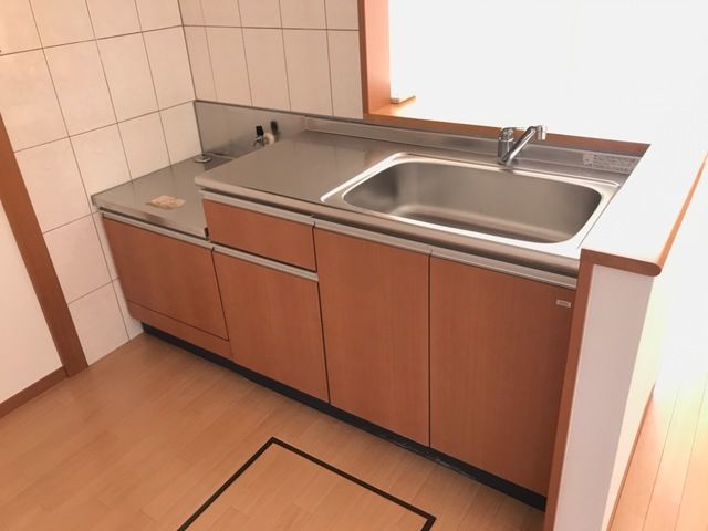 ��ʌ��@�c�s�������̃A�p�[�g�̃L�b�`��