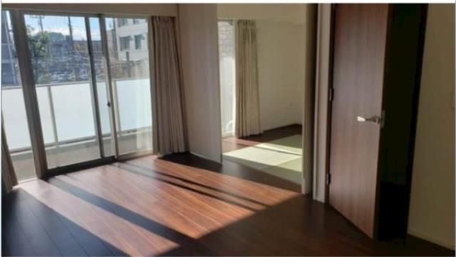 ��ʌ��������܎s�Y�a���ՂP�O���ڂ̃}���V�����̋��ԁE���r���O