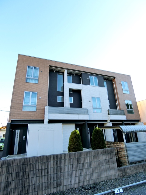 ��ʌ�����s�ܔԒ��̃A�p�[�g�̌����O��