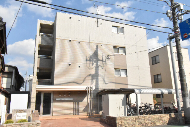 ��ʌ��z�J�s�z���J�Q���ڂ̃}���V�����̌����O��