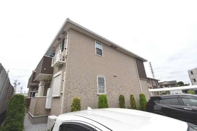 ��ʌ�����s�厚���s�k�J�̃A�p�[�g�̌����O��