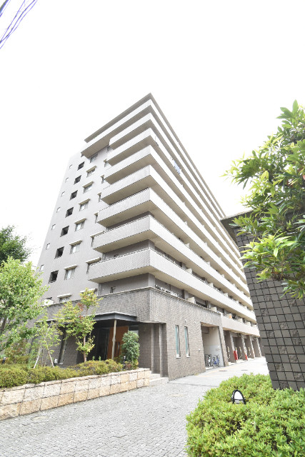 ��ʌ������s�h���R���ڂ̃}���V�����̌����O��