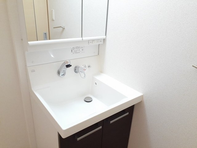 ��ʌ��z�J�s�z���J�Q���ڂ̃}���V�����̐��ʏ�