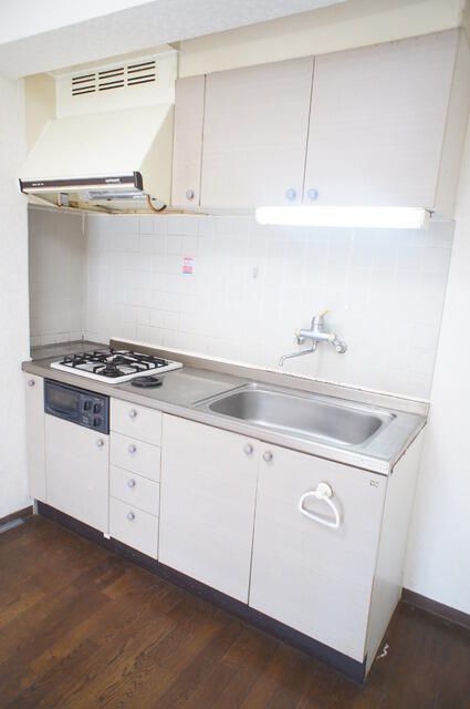 ��ʌ��z�J�s�k�z�J�T���ڂ̃}���V�����̃L�b�`��