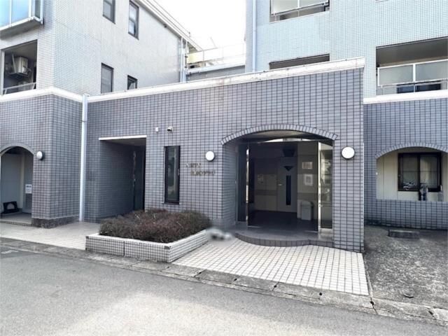 ��ʌ��z�J�s�k�z�J�T���ڂ̃}���V�����̃G���g�����X