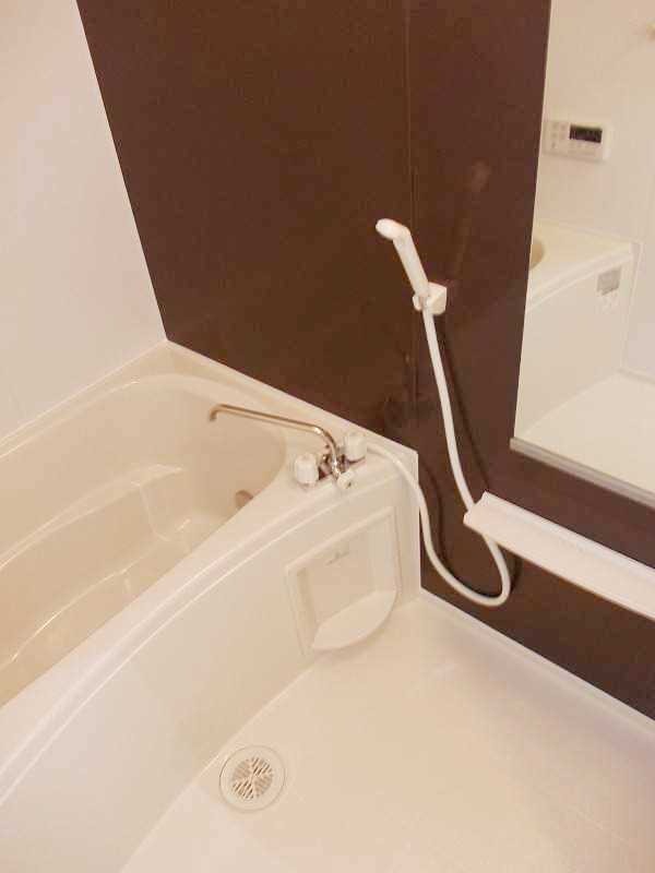 ��ʌ��z�J�s���C�N�^�E���U���ڂ̃}���V�����̃o�X