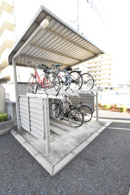 ��ʌ��z�J�s���C�N�^�E���U���ڂ̃}���V�����̂��̑�