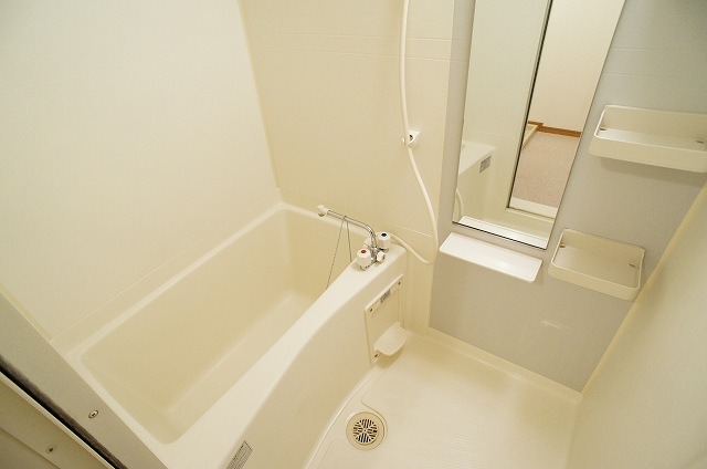 ��ʌ�����s�؂S���ڂ̃}���V�����̃o�X