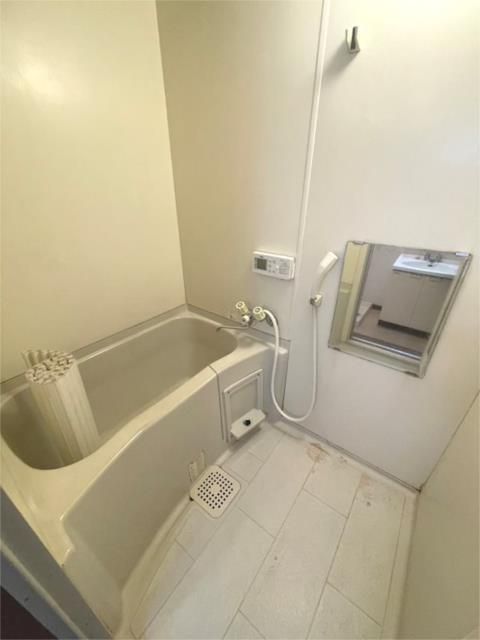 ��ʌ��z�J�s�ԓc�S���ڂ̃A�p�[�g�̃o�X