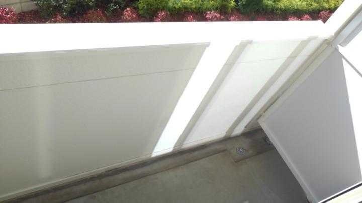 ��ʌ������s���v��̃A�p�[�g�̃o���R�j�[