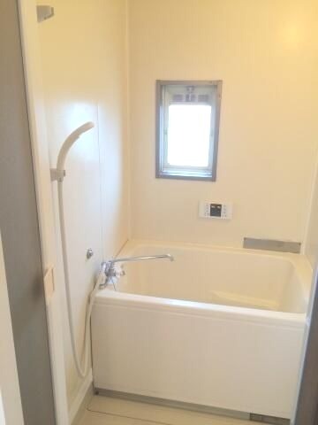 ��ʌ��������܎s��΋搼���̃A�p�[�g�̃o�X