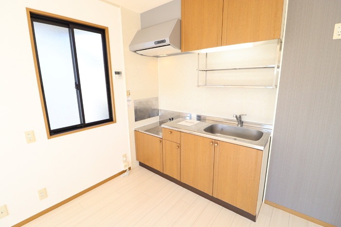 ��ʌ��������܎s��{��O���S���ڂ̃A�p�[�g�̃L�b�`��