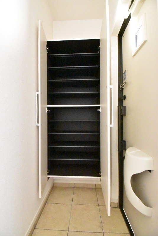 ��ʌ��������܎s�΋揼�؂Q���ڂ̃A�p�[�g�̌���