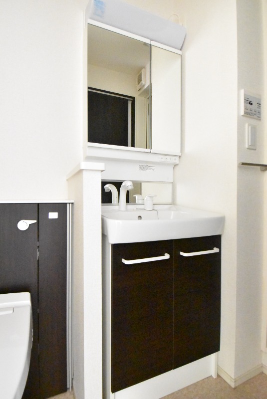 ��ʌ��������܎s�΋揼�؂Q���ڂ̃A�p�[�g�̐��ʏ�