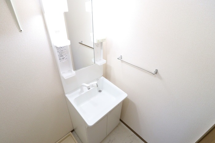 ��ʌ��������܎s��{��O���S���ڂ̃A�p�[�g�̐��ʏ�