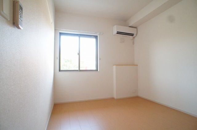 ��ʌ��������܎s���撆���P���ڂ̃A�p�[�g�̂��̑������E�X�y�[�X