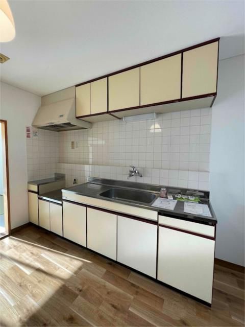 ��ʌ��z�J�s�k�z�J�Q���ڂ̃}���V�����̃L�b�`��