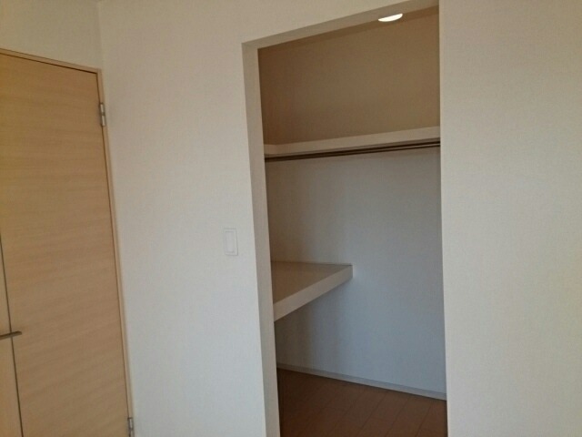 ��ʌ��������܎s������厚�쒆��̃A�p�[�g�̎��[