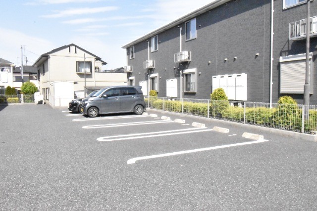 ��ʌ��������܎s�΋�厚���̃A�p�[�g�̒��ԏ�