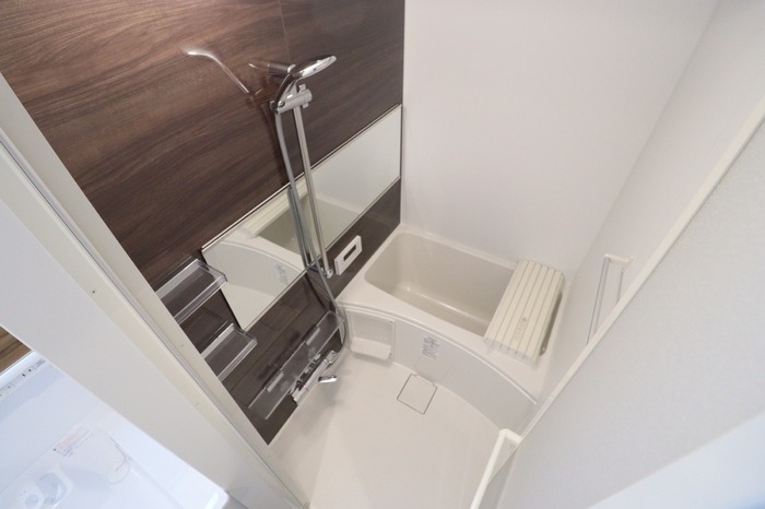 ��ʌ�����s�΋u�Q���ڂ̃A�p�[�g�̃o�X