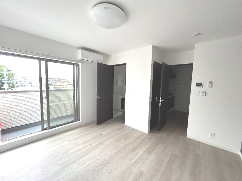 ��ʌ��������܎s�k��{�����̃A�p�[�g�̋��ԁE���r���O