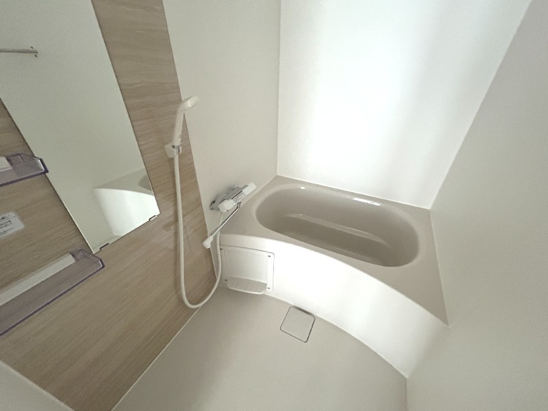 ��ʌ��������܎s�k��{�����̃A�p�[�g�̃o�X