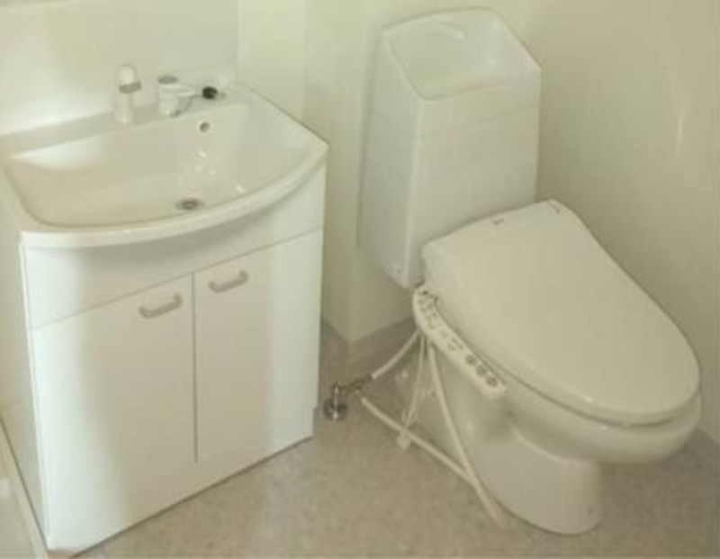 ��ʌ��z�J�s�k�z�J�Q���ڂ̃A�p�[�g�̃g�C��