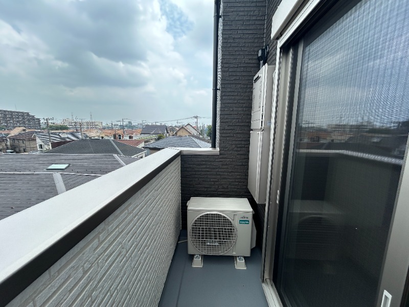 ��ʌ��������܎s�k��{�����̃A�p�[�g�̃o���R�j�[