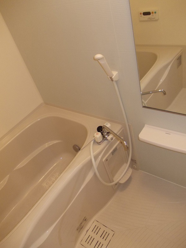 ��ʌ��z�J�s�ԓc�S���ڂ̃A�p�[�g�̃o�X