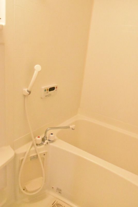 ��ʌ�����s�厚������̃}���V�����̃o�X