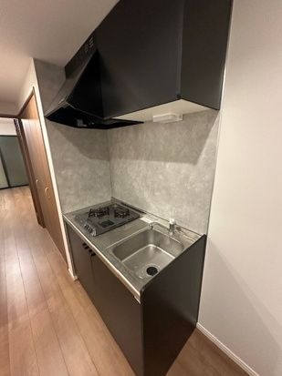 ��ʌ��������܎s��{����ؒ��S���ڂ̃A�p�[�g�̃L�b�`��