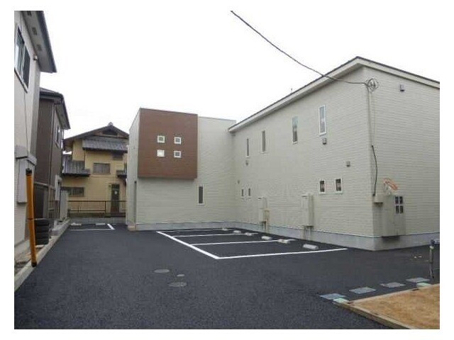 ��ʌ��������܎s�΋�厚���̃A�p�[�g�̒��ԏ�