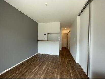 ��ʌ��������܎s��΋擌��΂R���ڂ̃A�p�[�g�̋����E���r���O