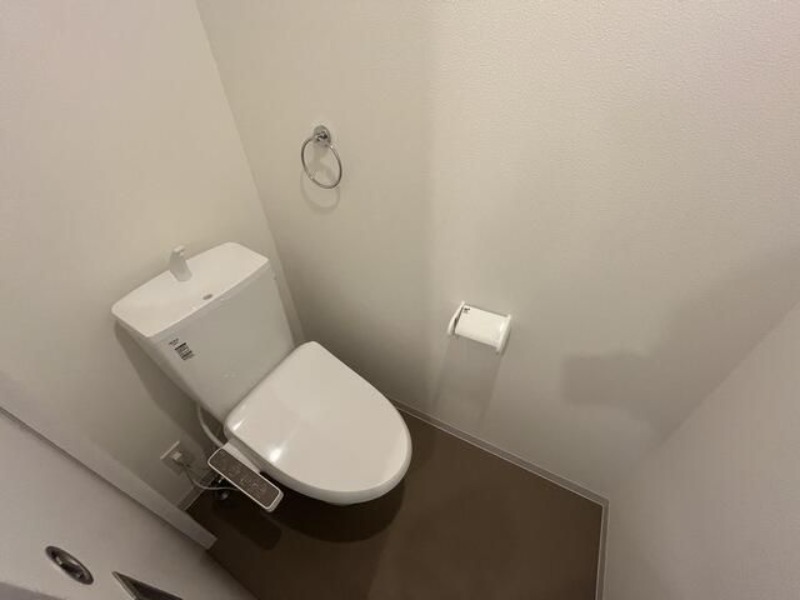 ��ʌ��������܎s�k����i���Q���ڂ̃A�p�[�g�̃g�C��