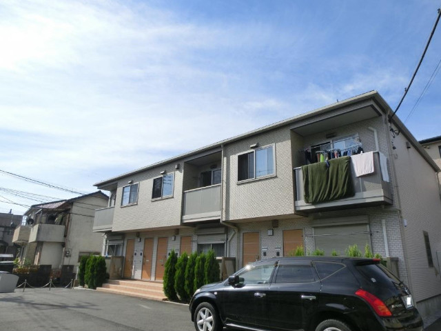 ��ʌ�����s�厚���̃A�p�[�g�̌����O��