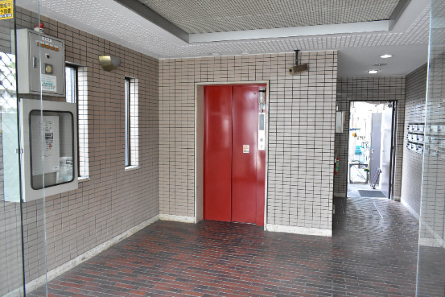 ��ʌ��������܎s�����擌��{�U���ڂ̃}���V�����̃G���g�����X