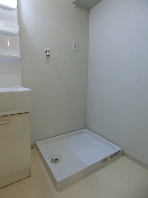 ��ʌ��z�J�s�ԎR���T���ڂ̃}���V�����̂��̑��ݔ�