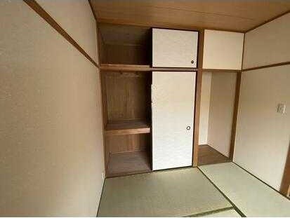 ��ʌ��z�J�s�ԎR���Q���ڂ̃}���V�����̎��[