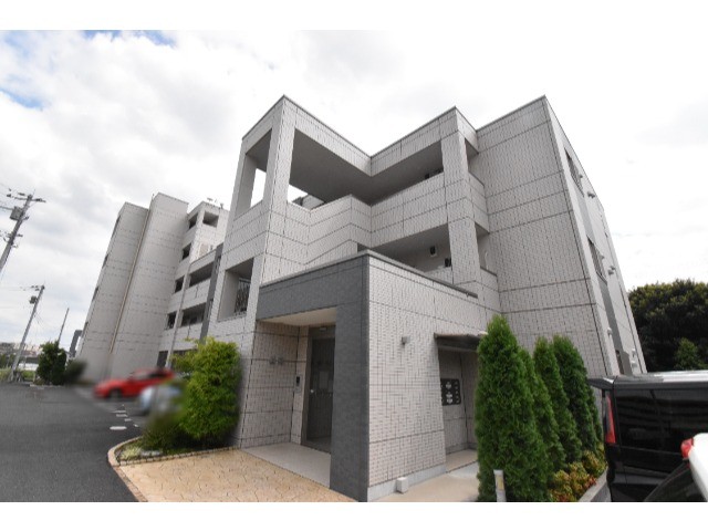 ��ʌ�����s�厚���s������810-3�̃}���V�����̌����O��