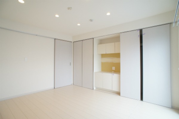 ��ʌ�����s�����R���ڂ̃}���V�����̂��̑������E�X�y�[�X