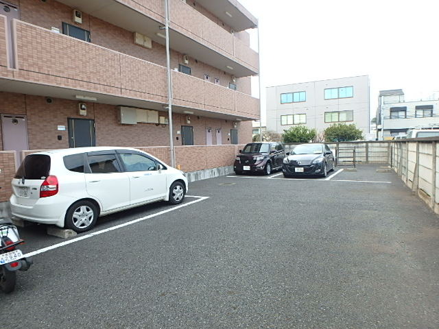 ��ʌ��������܎s�k��{�����S���ڂ̃}���V�����̒��ԏ�