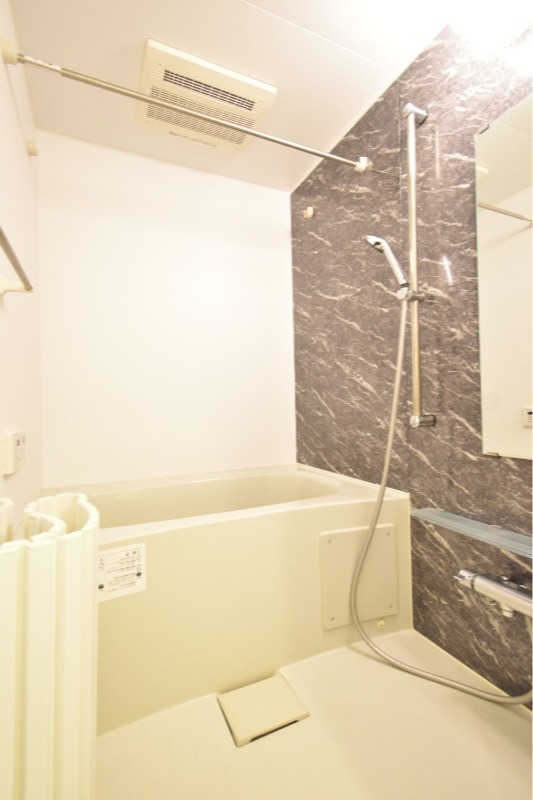 ��ʌ��������܎s������V�����T���ڂ̃A�p�[�g�̃o�X