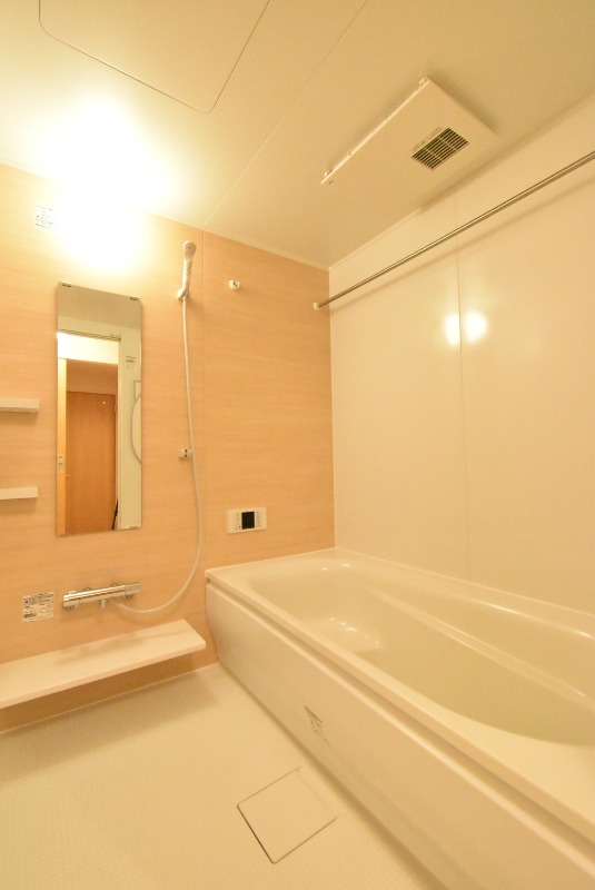 ��ʌ��z�J�s���������Q���ڂ̃A�p�[�g�̃o�X