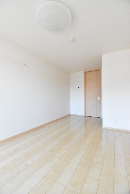 ��ʌ�����s�˒˓�P���ڂ̃}���V�����̋��ԁE���r���O