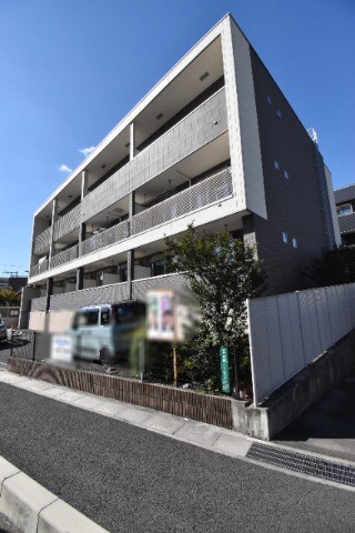 ��ʌ�����s�˒˓�P����2-3�̃}���V�����̌����O��