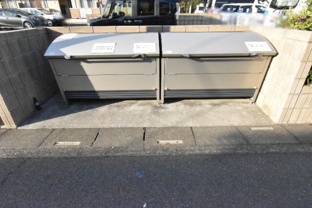 ��ʌ��z�J�s���������Q���ڂ̃A�p�[�g�̂��̑�